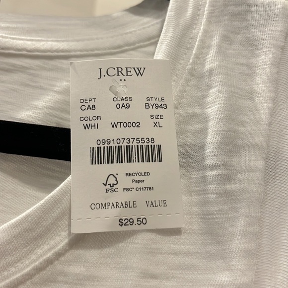 NWT! JCrew XL Girlfriend tank! Perfect year round wardrobe staple piece! - Picture 2 of 5